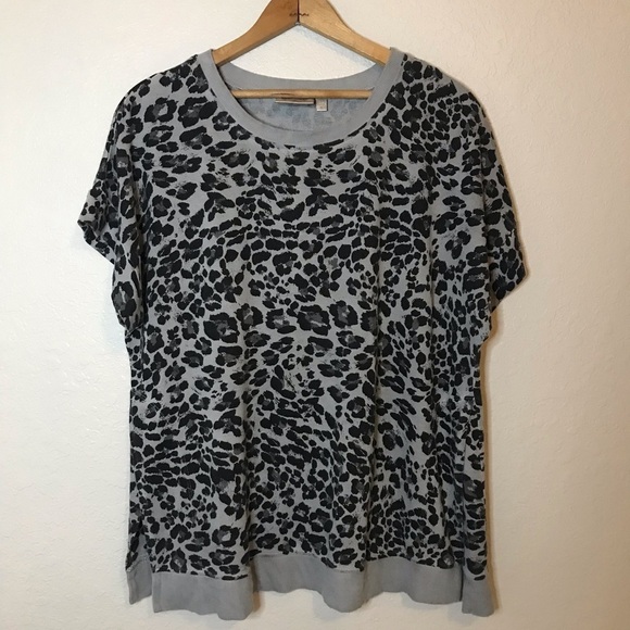 Dantelle Women’s Plus Size Short Sleeve Leopard Print Top Size 1X - Picture 1 of 5